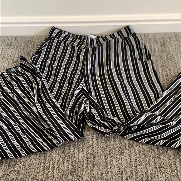 loose striped hollister pants ! - Picture 1 of 4